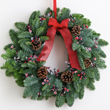 VIANOČNÝ VENIEC FELIZ NAVIDAD (veniec zo živej čačiny)